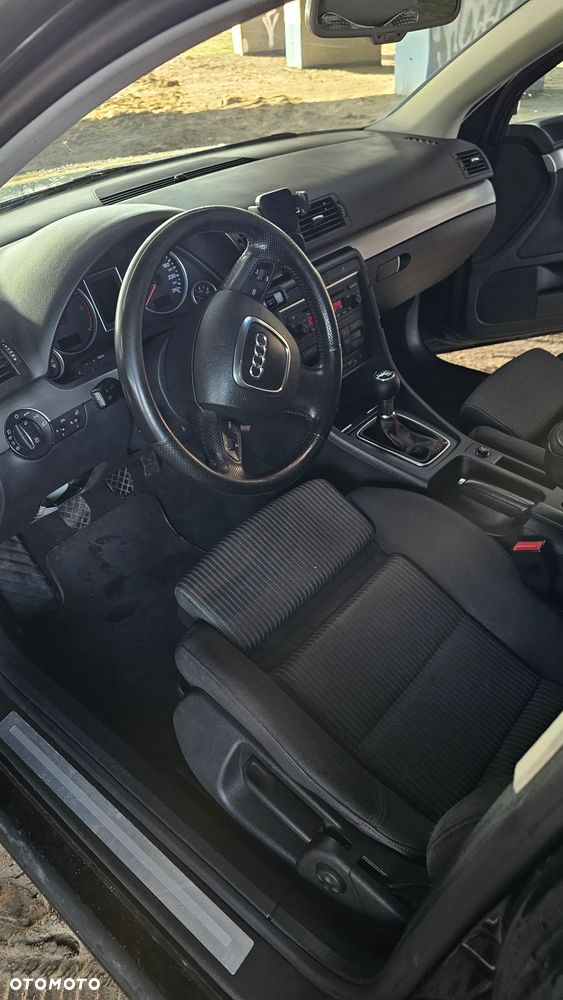 Audi A4 Avant 2.0 TDI DPF - 14