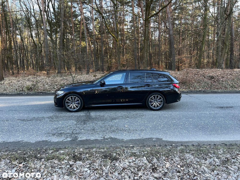 BMW Seria 3 330i xDrive M Sport - 6