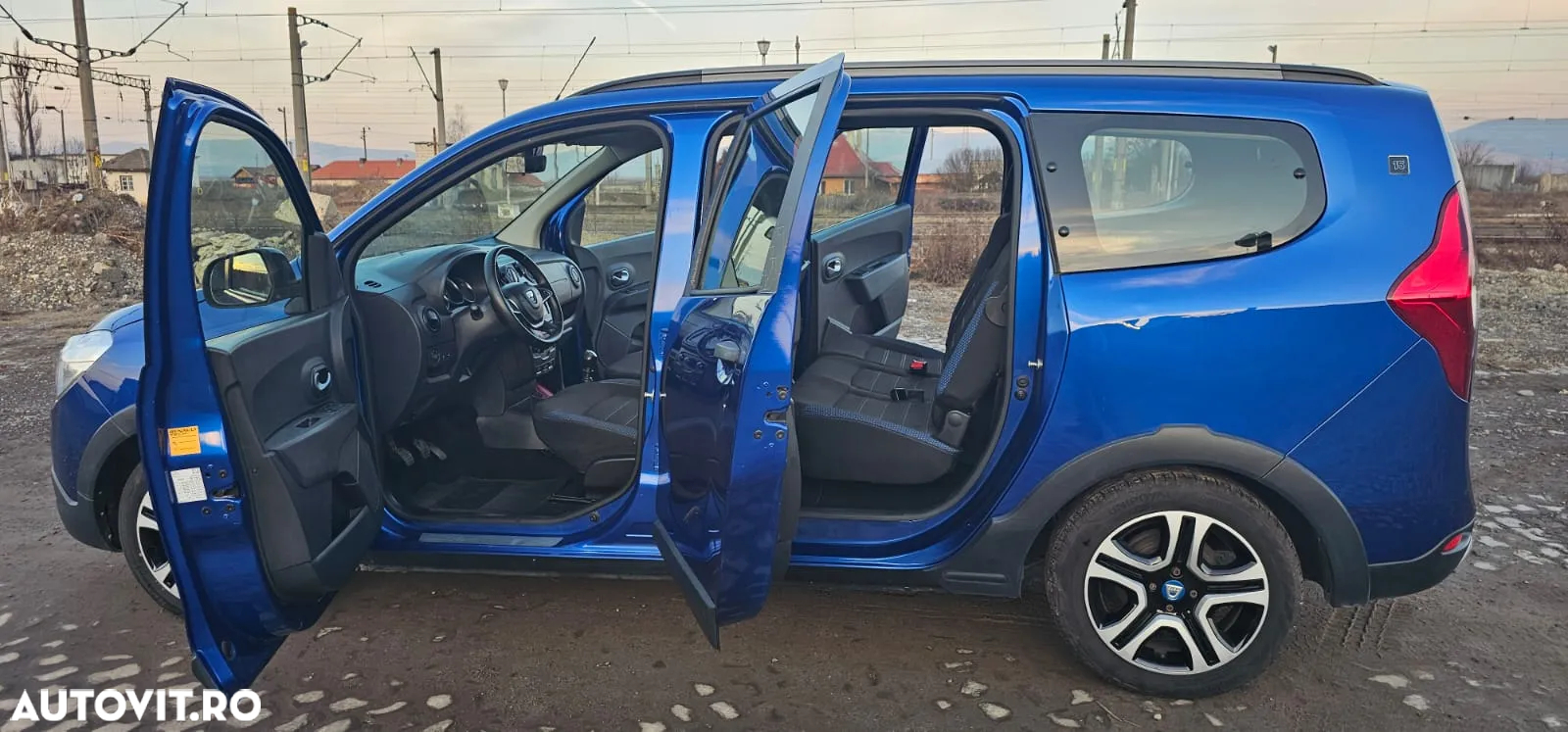 Dacia Lodgy TCe 130 GPF Stepway - 9