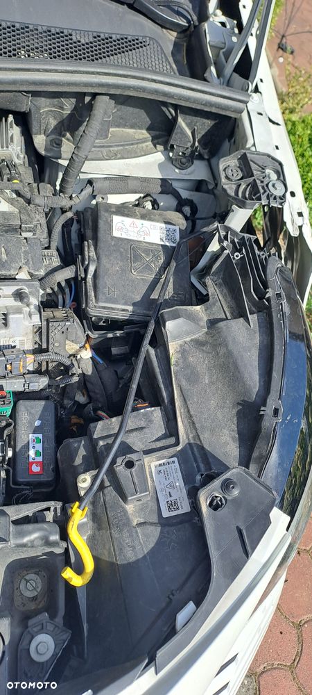 Peugeot 3008 1.6 PureTech Hybrid PHEV Allure Pack S&S EAT8 - 12