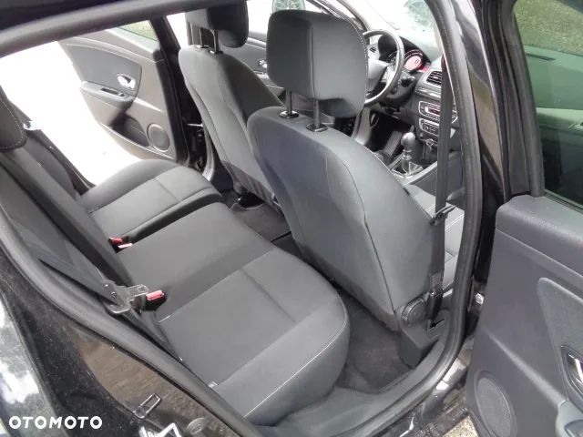 Renault Megane 1.6 16V Limited - 13