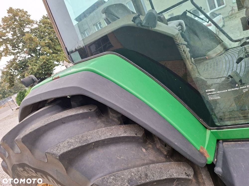 John Deere 8210 4X4 - 37