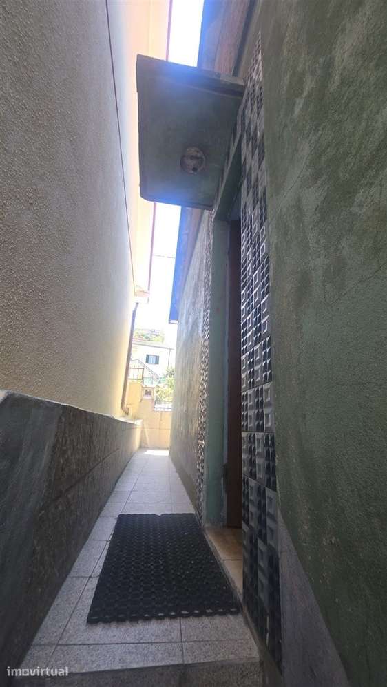 Moradia T2 + T2, em São Pedro da Cova, Gondomar - Oportunidade de Inve - Grande imagem: 4/24
