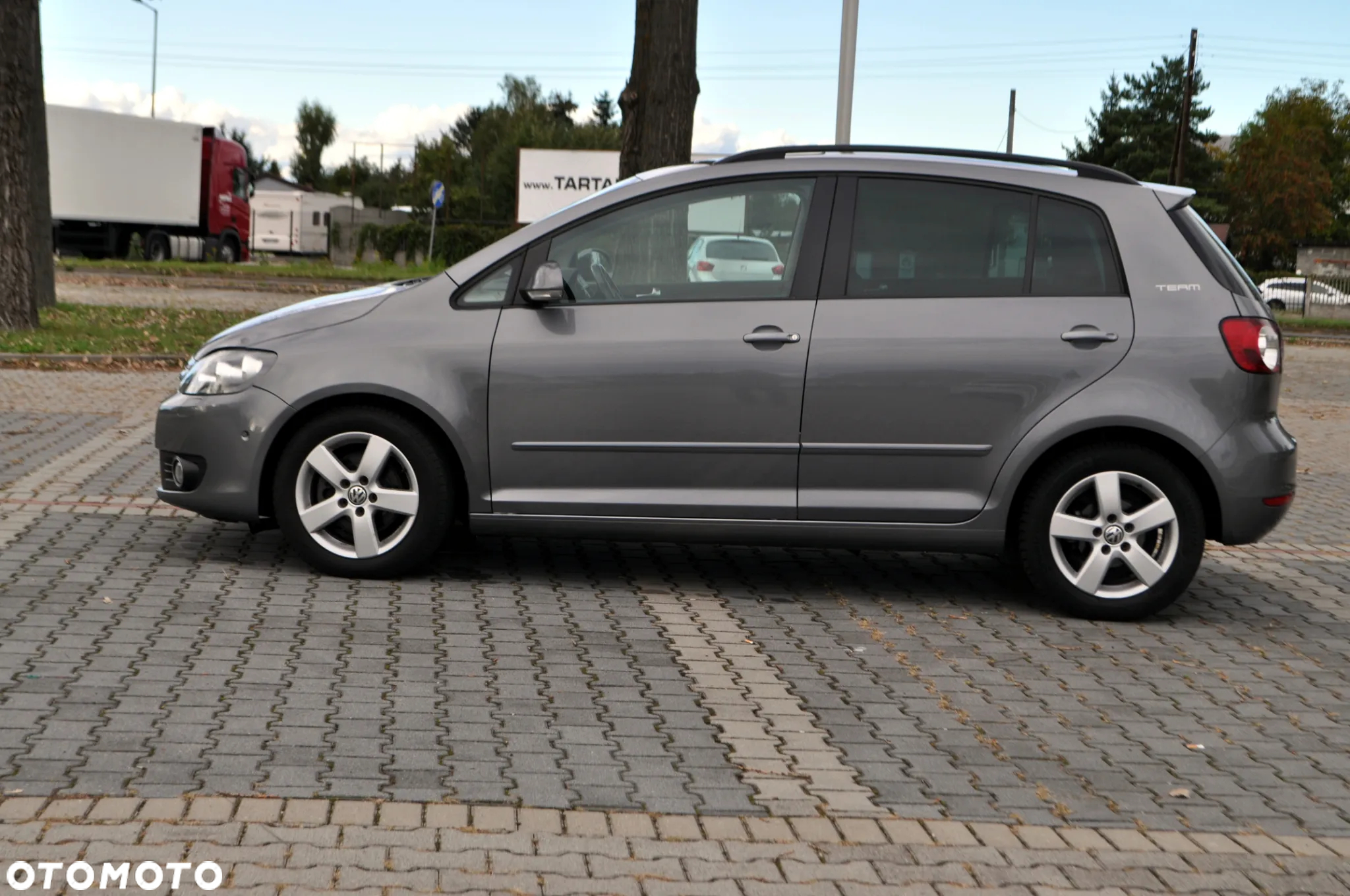 Volkswagen Golf Plus 1.6 TDI Comfortline - 12