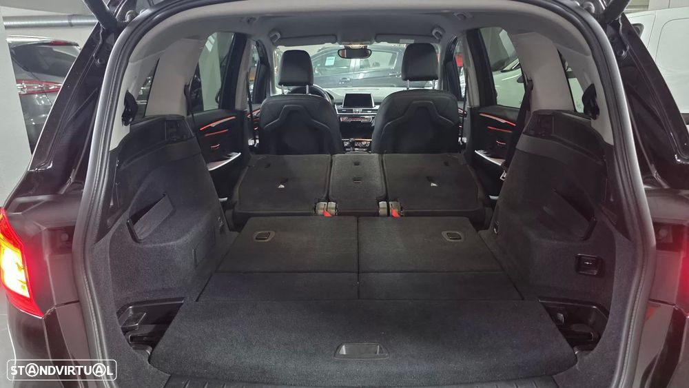 BMW 218 Gran Tourer i 7L Line Sport - 44