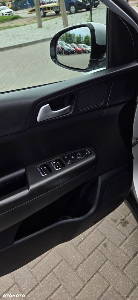 Kia Sportage 1.6 T-GDI AWD VISION - 24