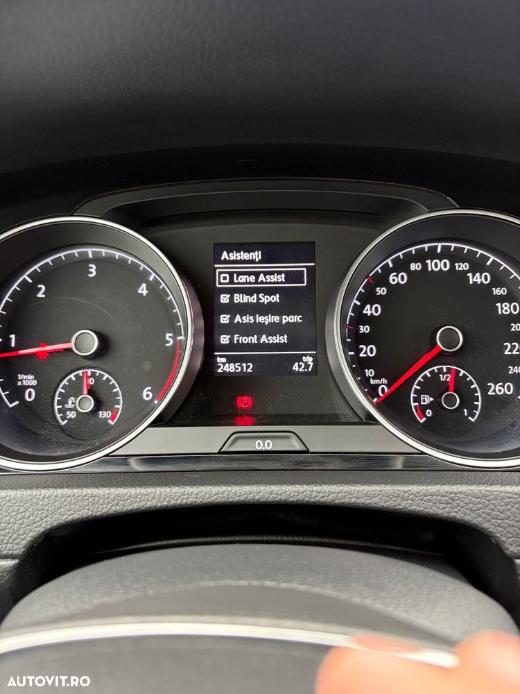 Volkswagen Golf 2.0 TDI (BlueMotion Technology) Comfortline - 23