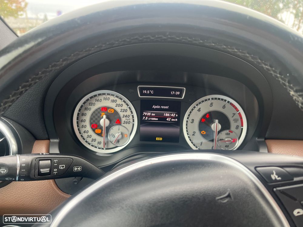 Mercedes-Benz A 180 Standard - 13