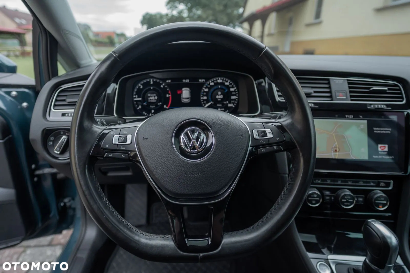 Volkswagen Golf 2.0 TDI SCR DSG Highline - 35