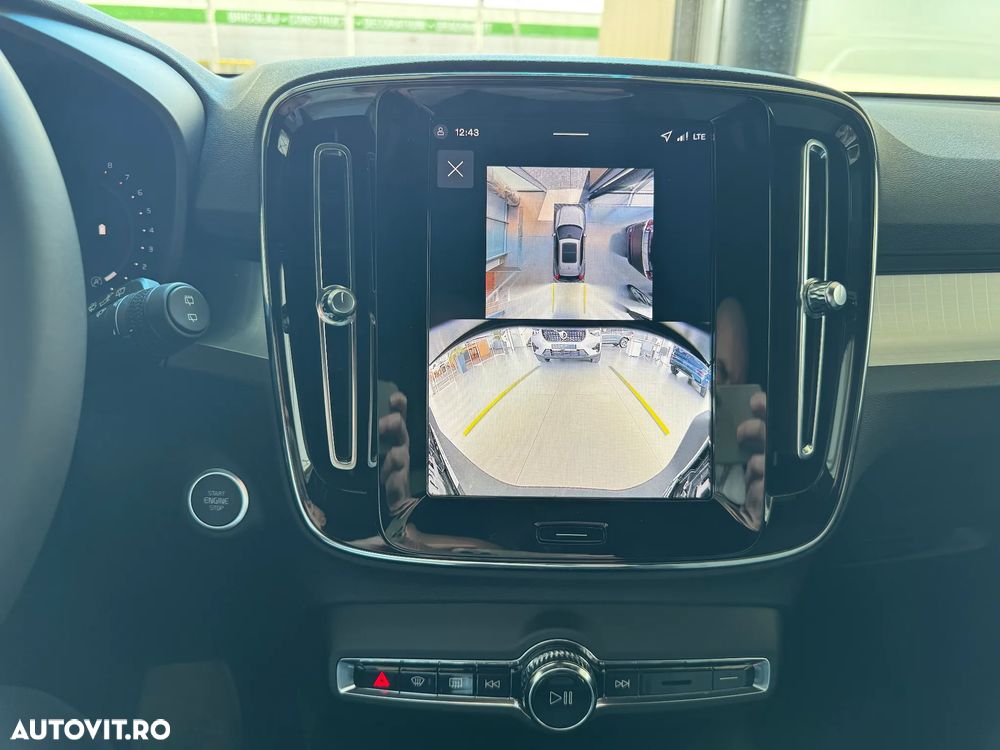 Volvo XC 40 B3 AT FWD MHEV Plus Dark - 14