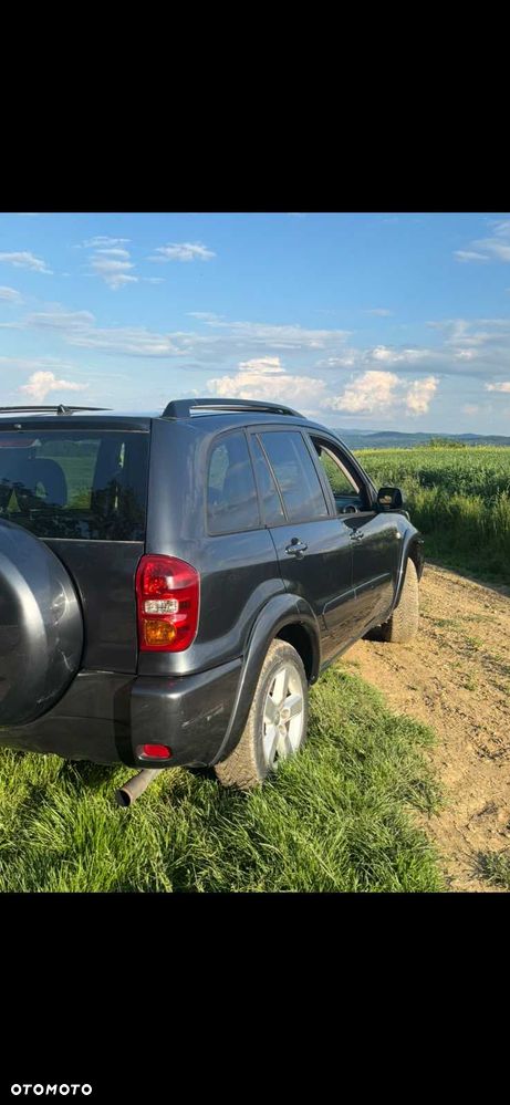 Toyota RAV4 - 4