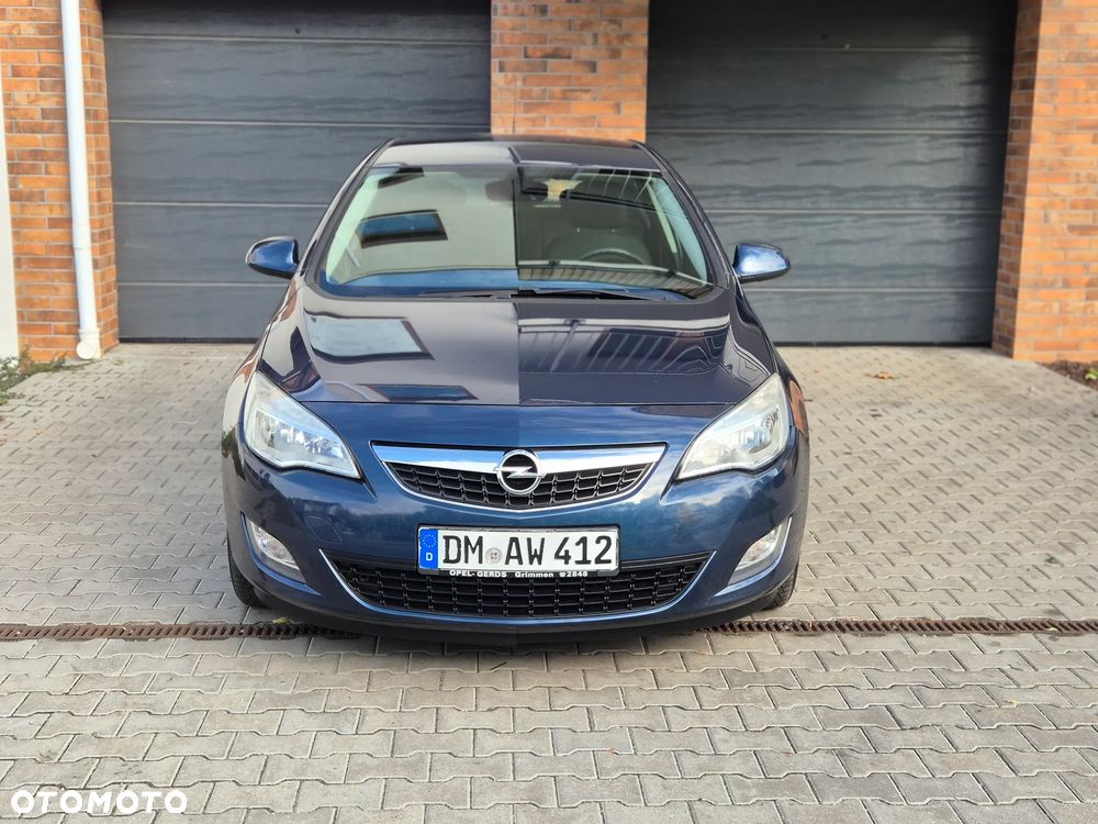 Opel Astra 1.6 Design Edition - 4