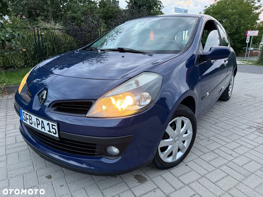 Renault Clio - 2
