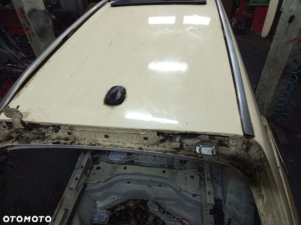 SOLARDACH Z PODSUFITKĄ MERCEDES W212 KOMBI - 2
