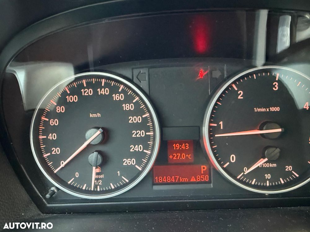 BMW Seria 3 320d xDrive DPF Aut. - 5