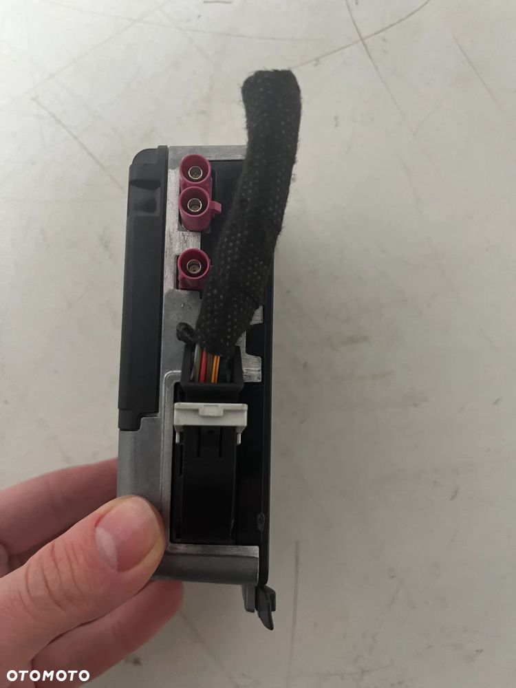 MODUŁ STEROWNIK USŁUGI ONLINE 2GA035284A SKODA FABIA IV 6VA 25R - 2