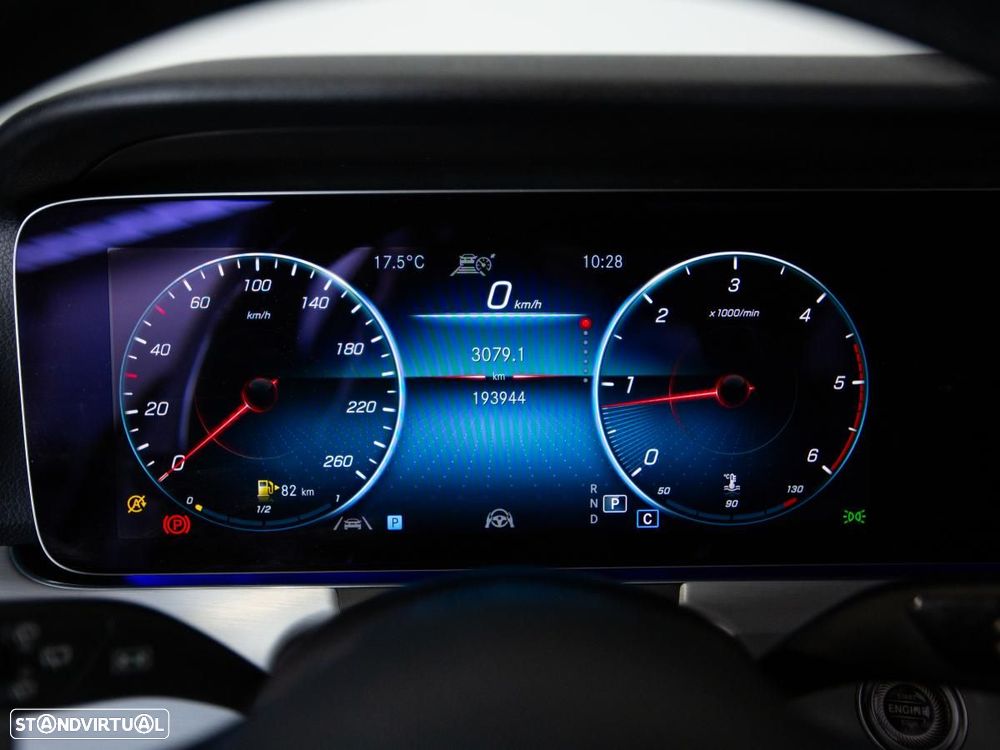 Mercedes-Benz E 220 d Avantgarde - 18