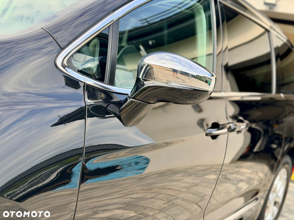Chrysler Pacifica - 36