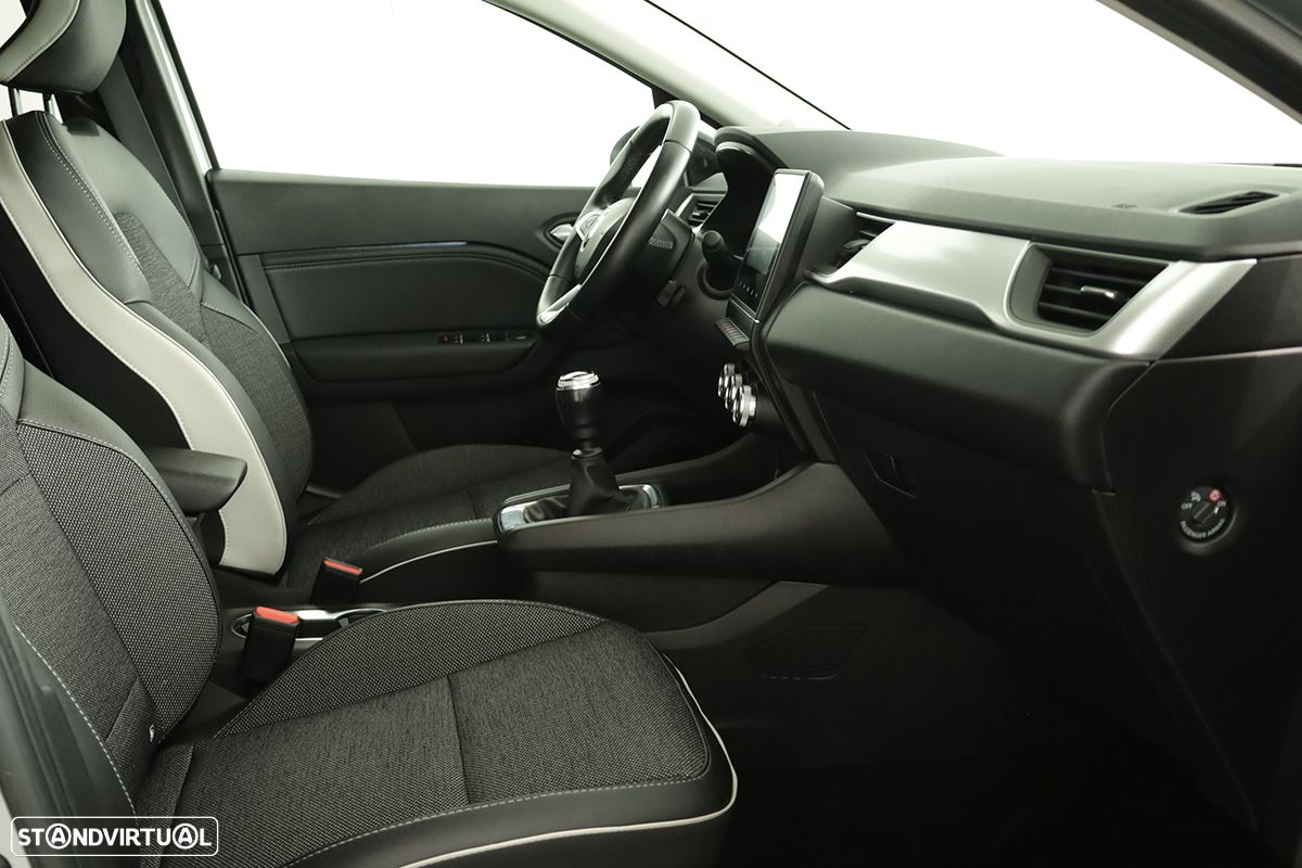Renault Captur 1.0 TCe Techno Bi-Fuel - 24