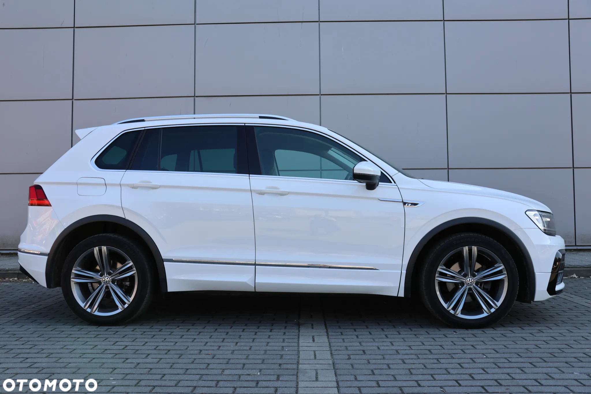 Volkswagen Tiguan 2.0 TDI SCR DSG R-Line - 8