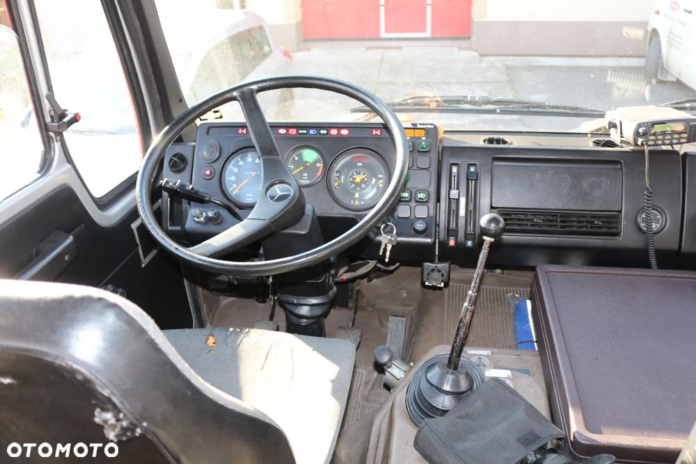 Mercedes-Benz 1019 - 17