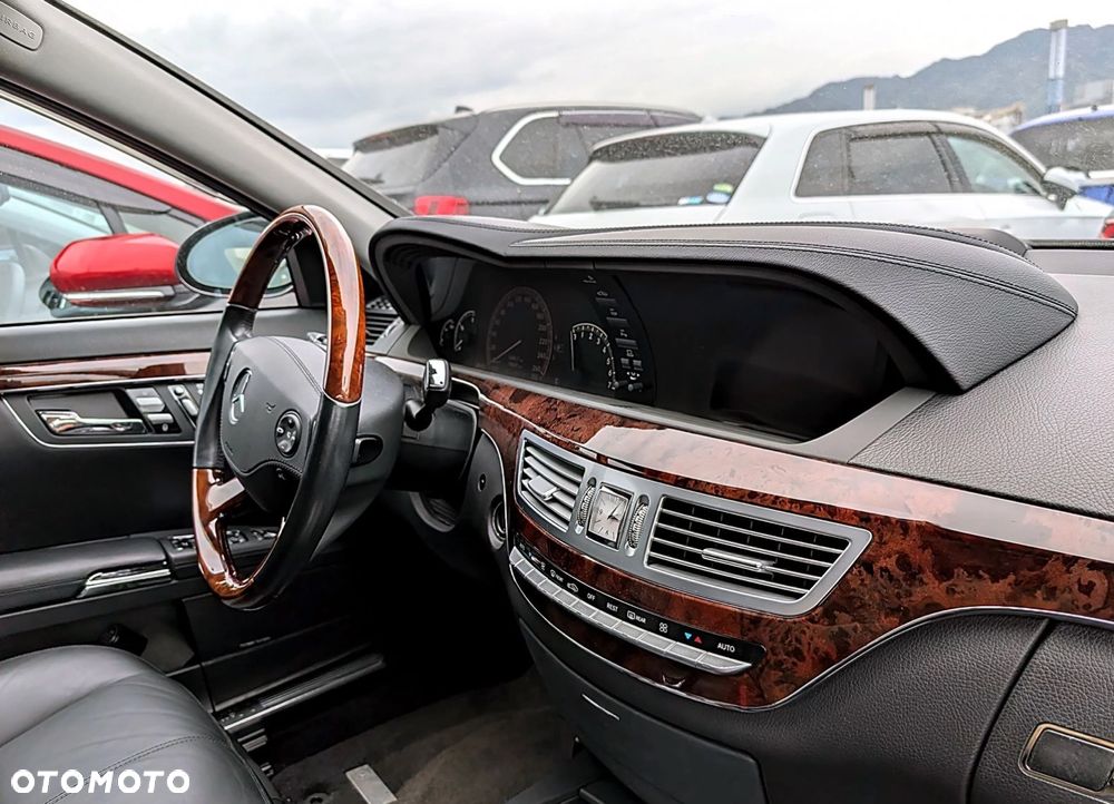 Mercedes-Benz Klasa S 500 7G-TRONIC - 23