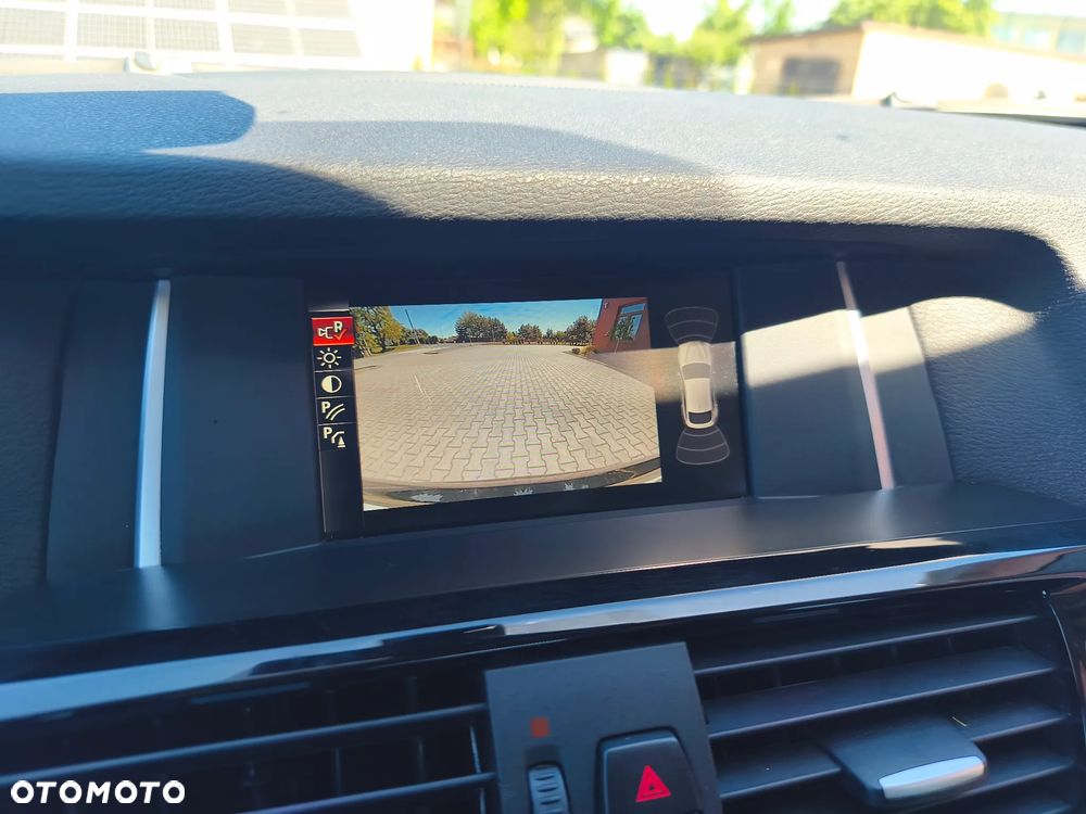 BMW X4 xDrive20i - 15