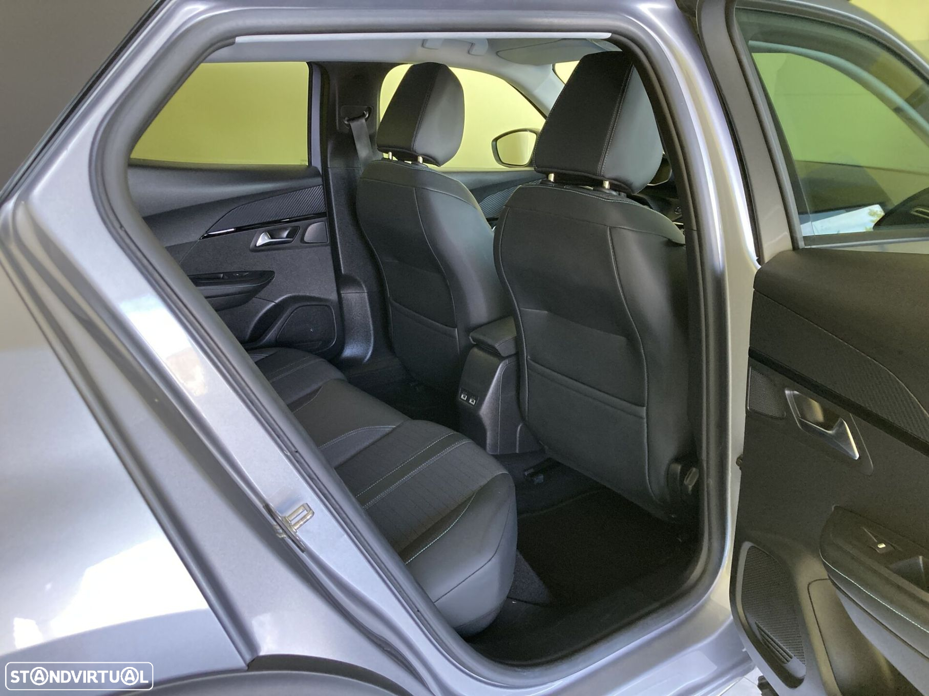 Peugeot 2008 1.2 PureTech Allure Pack - 9
