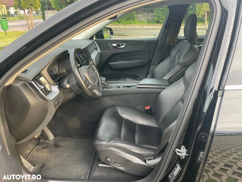 Volvo XC 60 D4 Momentum - 8