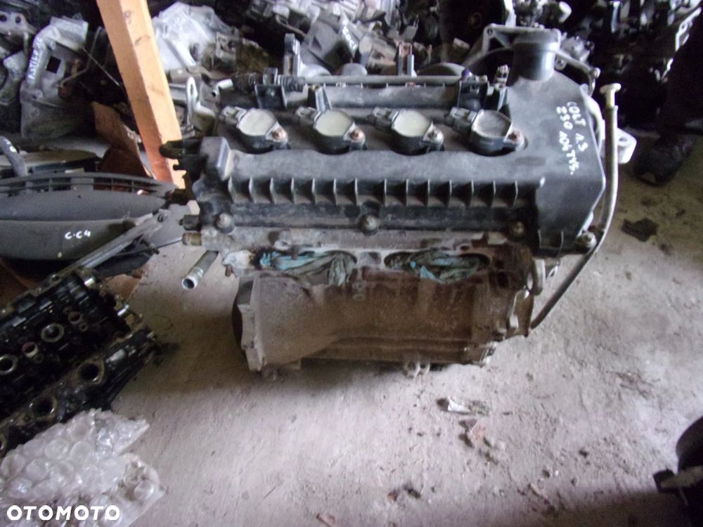 Silnik Mitsubishi Colt Z30 1.3 135930 - 2