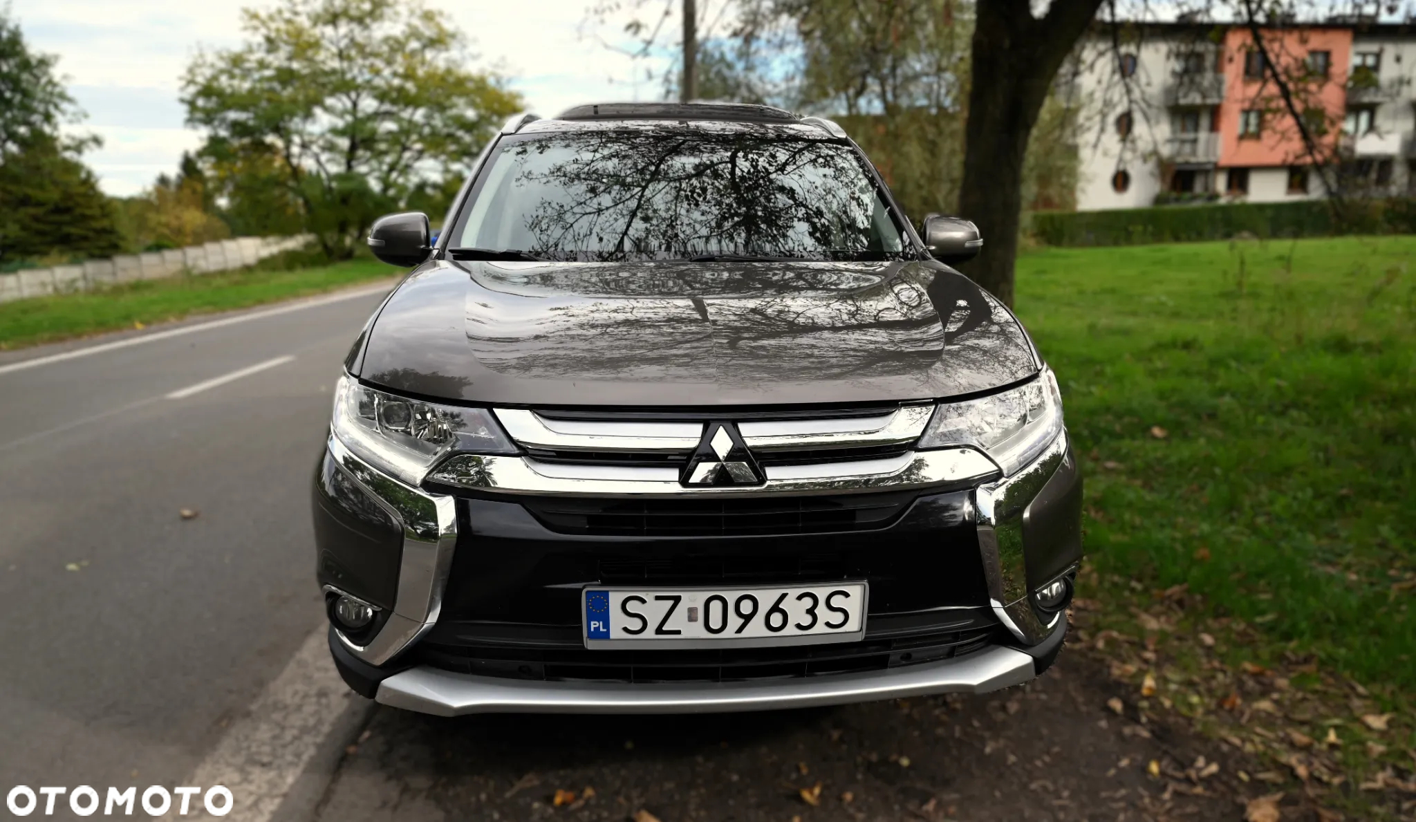 Mitsubishi Outlander - 2