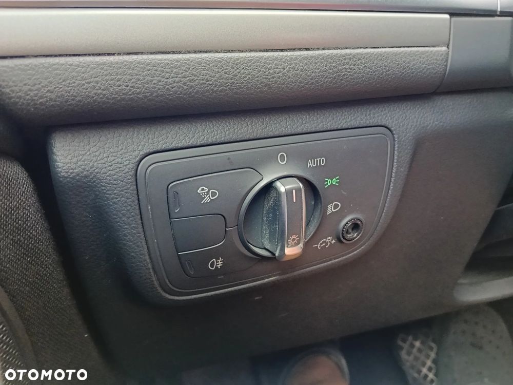 Audi A6 Avant 2.0 TDI - 25