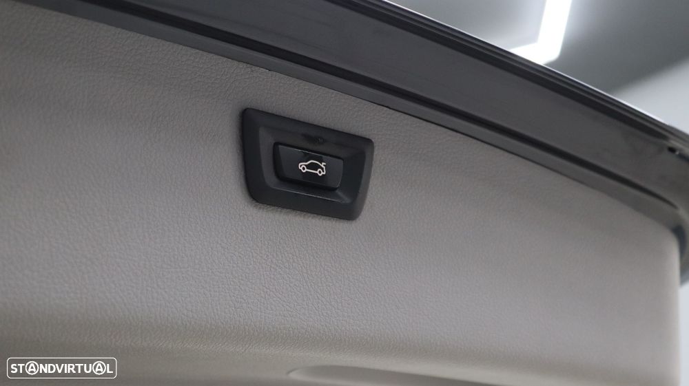 BMW 318 d Touring Auto - 21