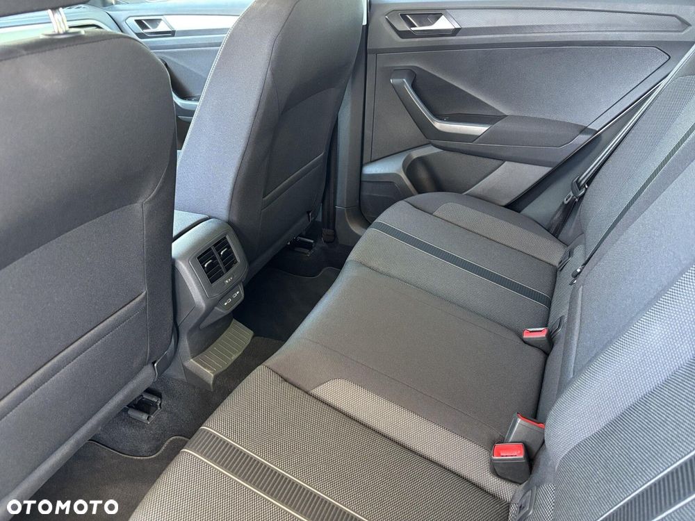 Volkswagen T-Roc 1.5 TSI Life - 15