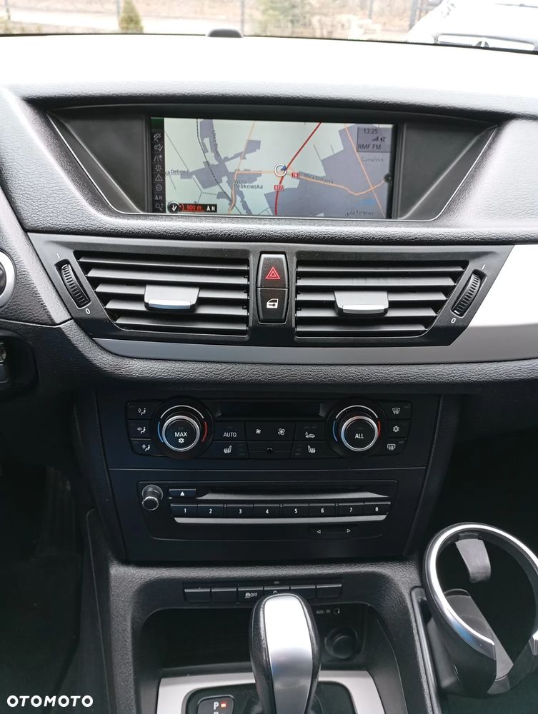 BMW X1 xDrive18d Sport Line - 12