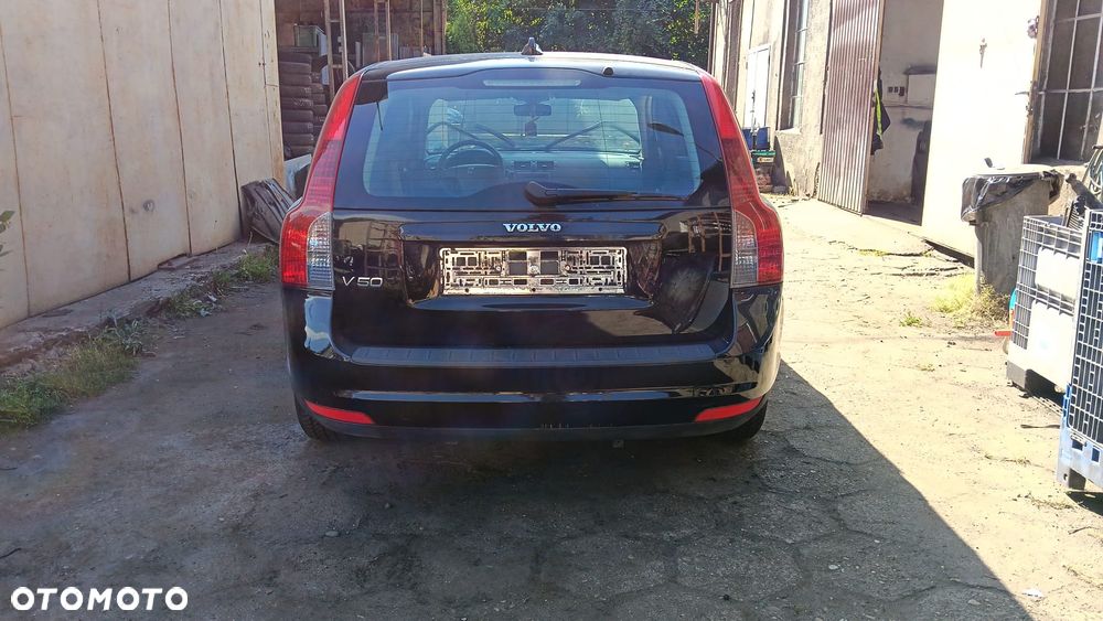 Vol-08 - Zderzak Tył Tylny Volvo V50 LIFT Kod Lakieru : 019-26 - Wysyłka - 1