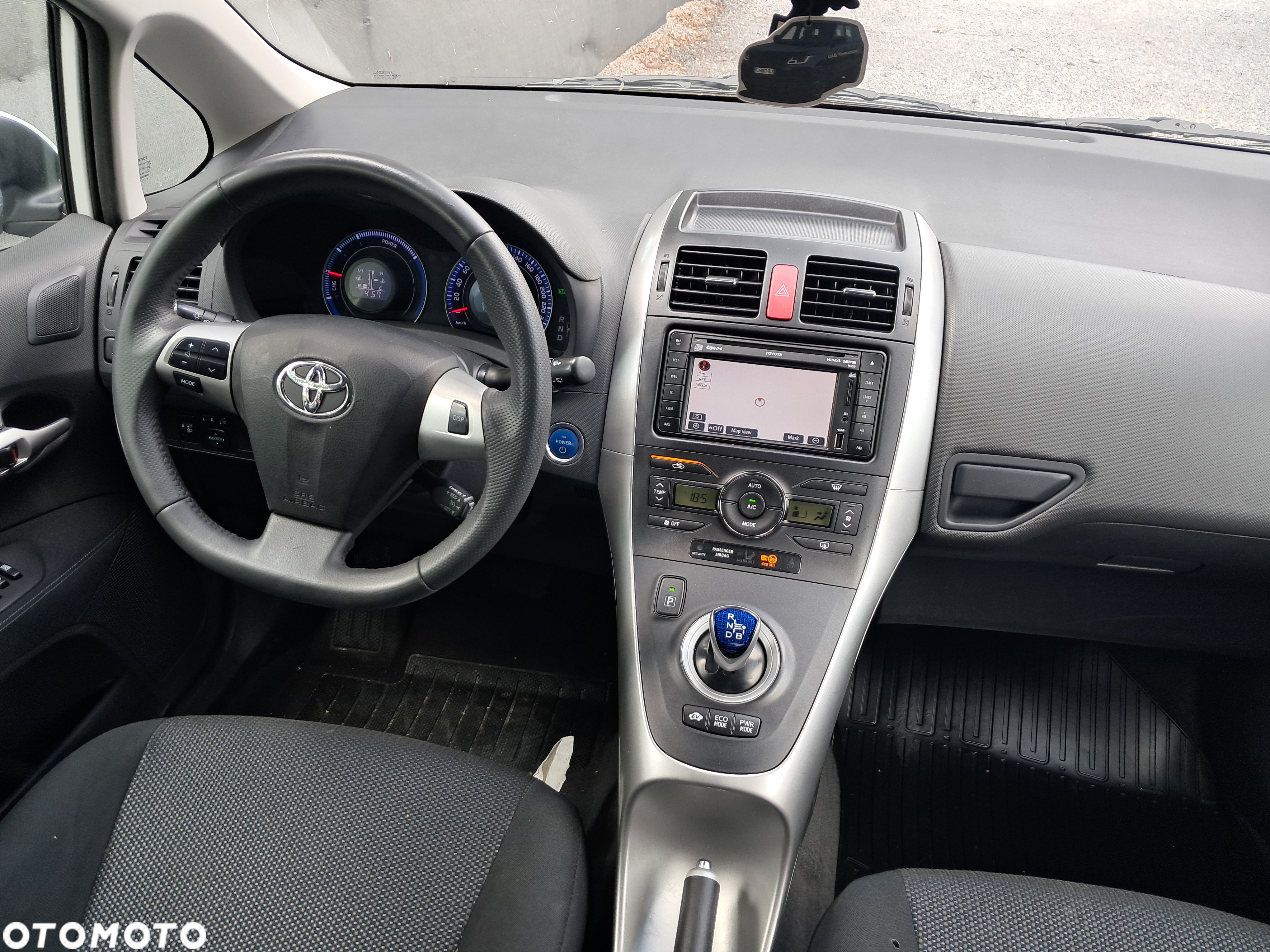 Toyota Auris 1.8 VVT-i Hybrid Automatik Design Edition - 22
