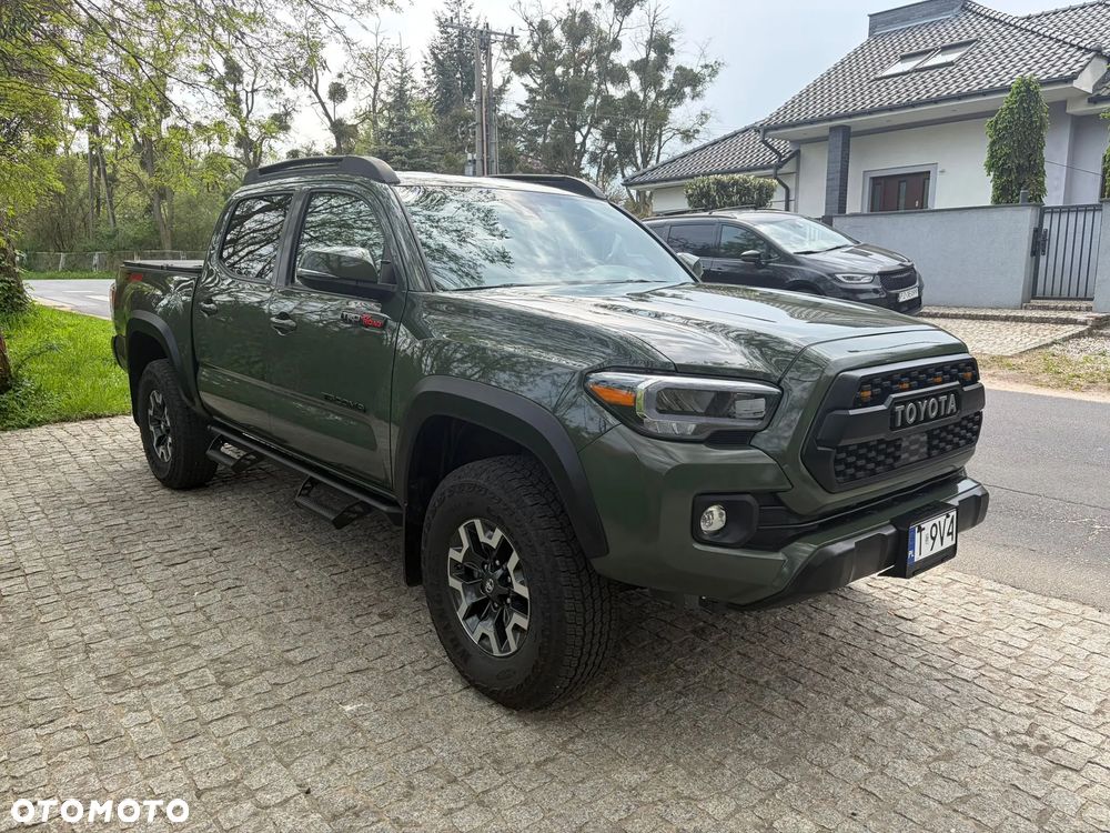 Toyota Tacoma - 3