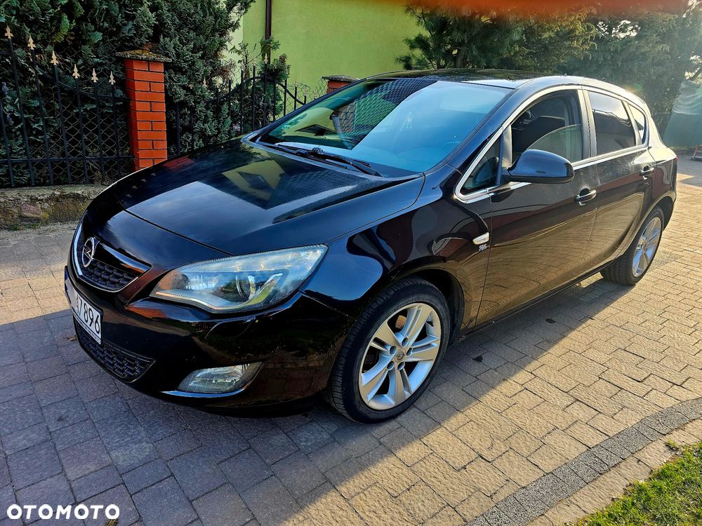 Opel Astra 2.0 CDTI Cosmo - 1