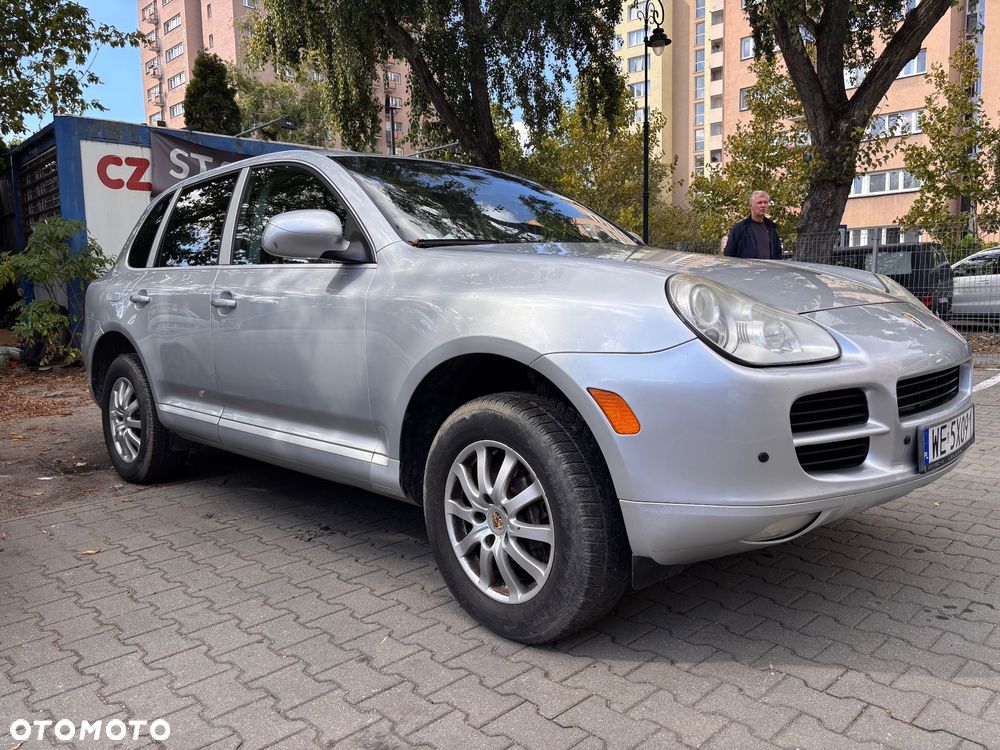 Porsche Cayenne - 2