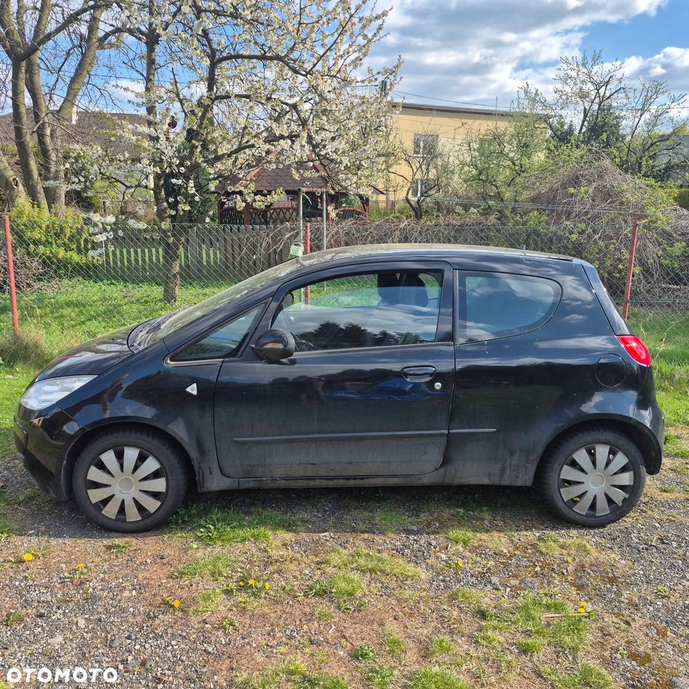 Mitsubishi Colt - 4