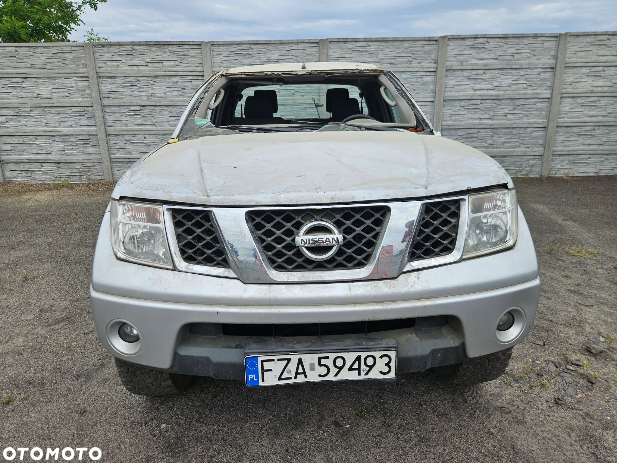 Nissan Navara - 1