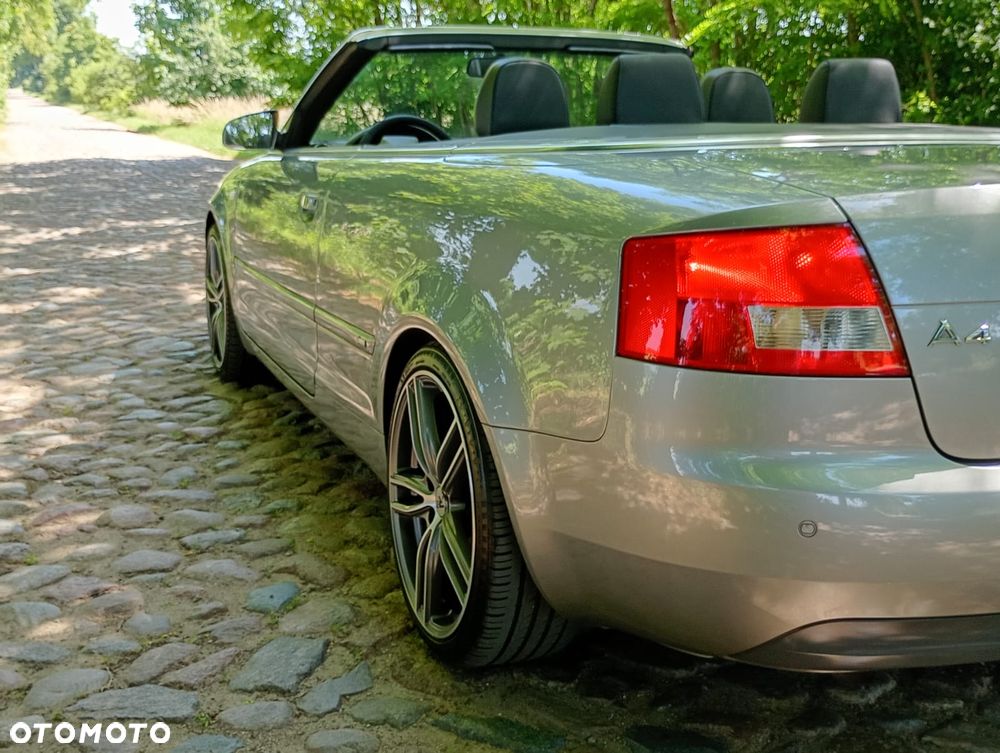 Audi A4 Cabrio - 33