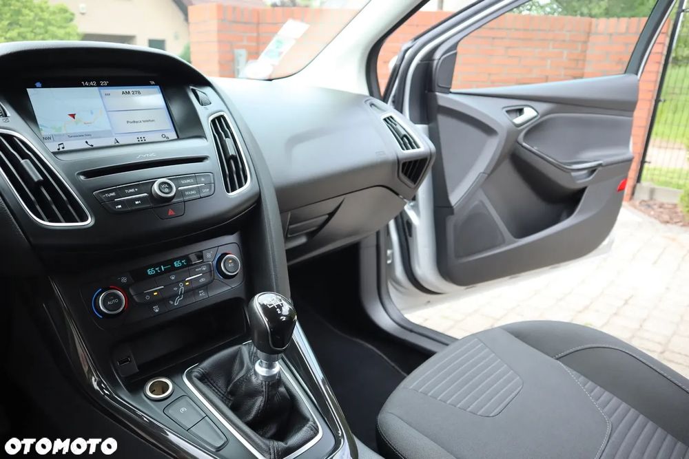 Ford Focus SW 1.5 EcoBlue S&S TITANIUM - 19