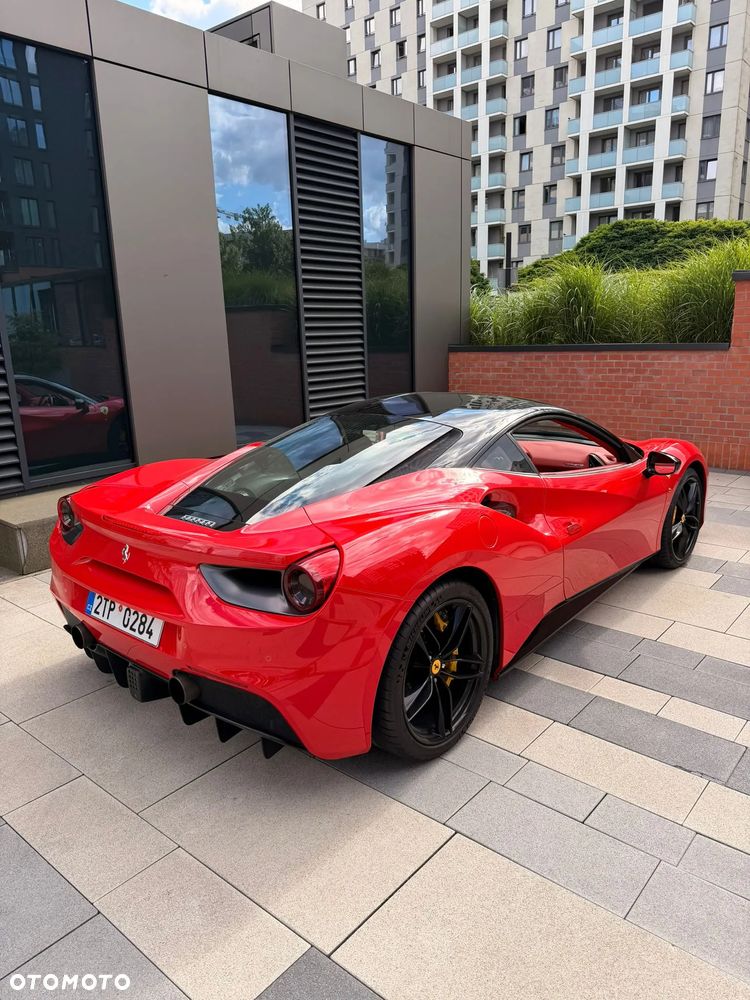 Ferrari 488 - 21