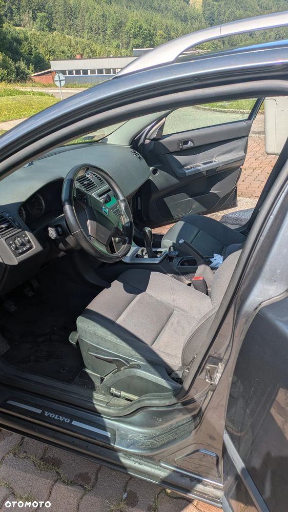 Volvo V50 2.0D Momentum - 13