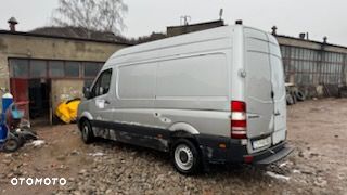 Mercedes-Benz Sprinter - 2