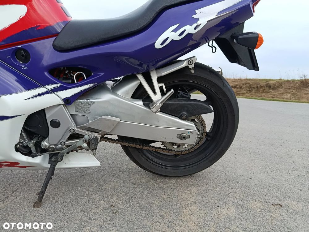 Honda CBR - 6