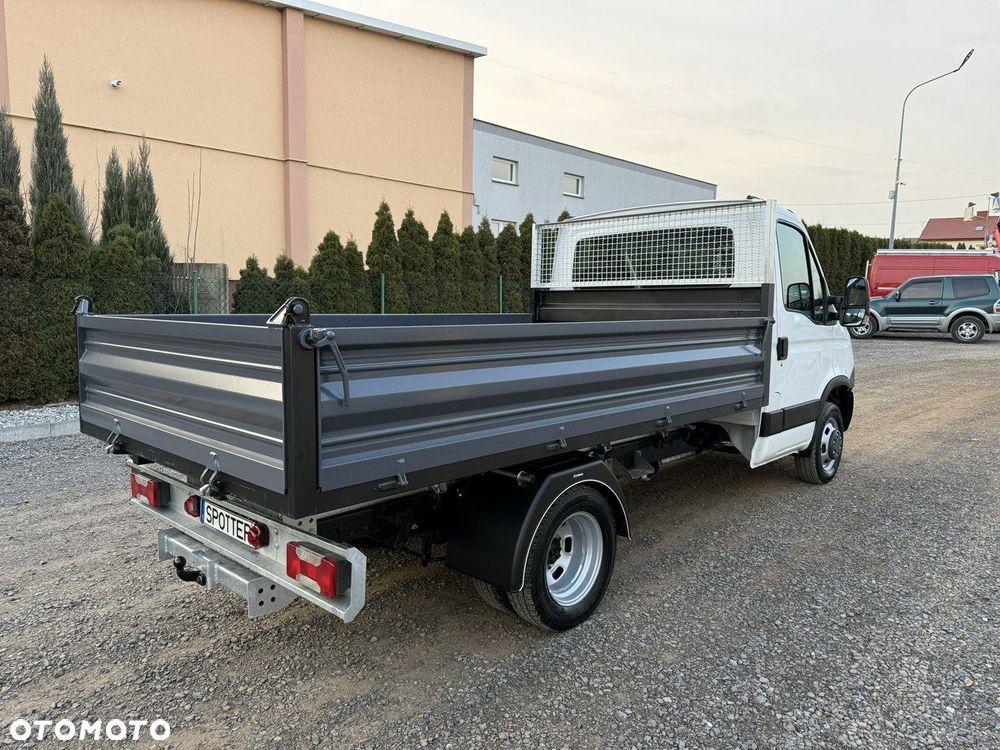 Iveco Daily - 12