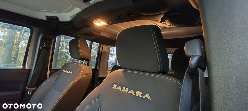 Jeep Wrangler 3.6 Unlim Sahara - 8